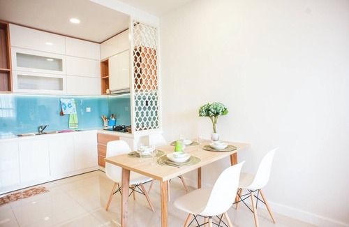 Hang Xanh Apartment | Refined Saigon - Vinhome Central Park