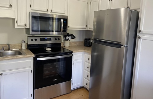 Folly Field Condo | Refunded CLEANING FEE November and December. No steps to unit. Oceanside Resort.