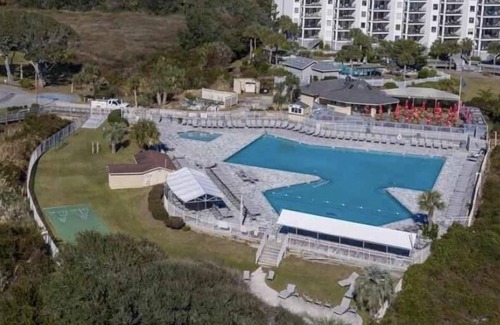 Folly Field Condo | Refunded CLEANING FEE November and December. No steps to unit. Oceanside Resort.