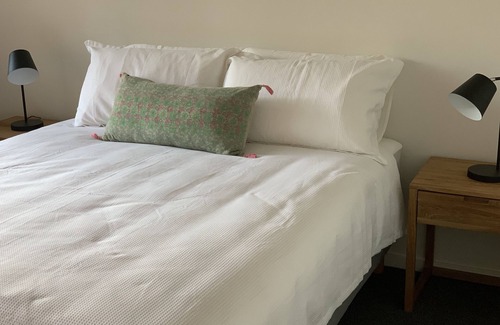 Brisbane House | Refurbished Mid Century Home - Brookfield