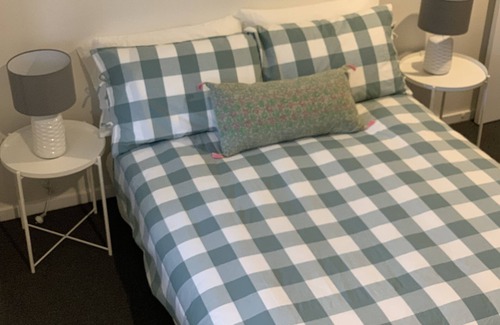 Brisbane House | Refurbished Mid Century Home - Brookfield