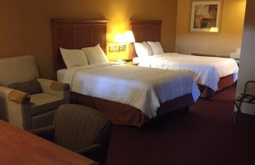 Eau Claire Hotel | Regency Inn And Suites
