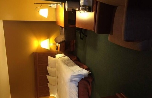 Eau Claire Hotel | Regency Inn And Suites