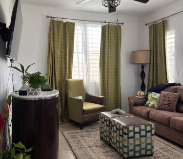 Guzman Abajo House | Rehobot MountainView-Hidden Rainforest Gem