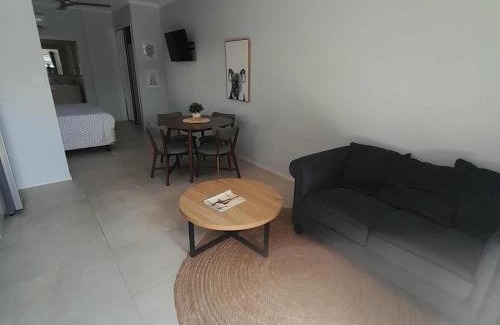 Craiglie Apartment | Reid's Retreat - Studio Apartment