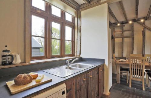 Saxmundham House | Reindeer Cottage Sternfield