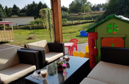 Moor-Rolofshagen House | Reizendes Ferienhaus mit Swimmingpool Nähe Ostsee