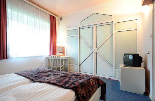 Miedzybrodzie Zywieckie Resort | Relaks Domki pod Górą Żar