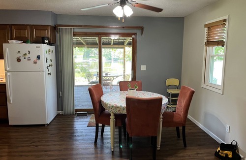 Warsaw House | Relax at Grandma’s house with a screened in porch overlooking a private lake!