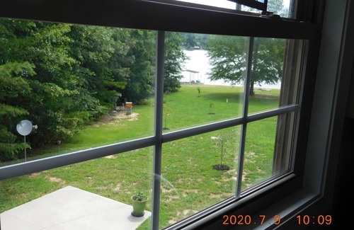 Lyman Apartment | Relax by the lake in private studio apartment.