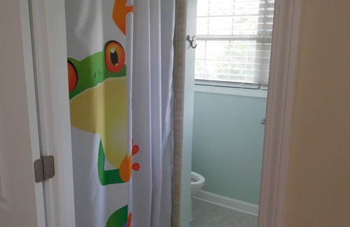 Lyman Apartment | Relax by the lake in private studio apartment.