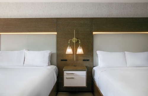Shipyard Plantation Hotel | Relax in Comfort! 4 Spacious Units, Balcony, Pool, & Beachfront Location!