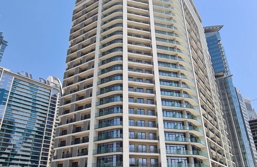 Downtown Dubai Apartment | Relax in Style Central 1BDR Cityscape