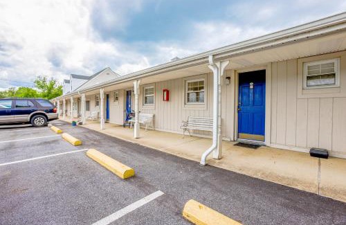 Natural Bridge Hotel | Relax Inn By OYO Natural Bridge I-81