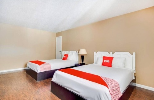 Elk City Hotel | Relax Near Attractions In Pet Friendly Unit W/Free Parking