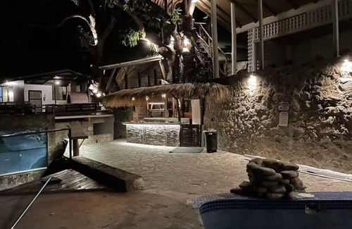 Soufriere Hotel | Relax on a sea view w/breakfast | Queen Size Bed