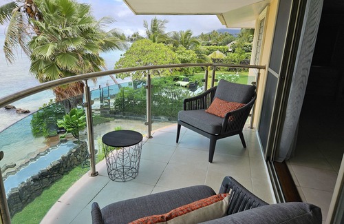Tiahura Villa | Relax on the Oceanfront porch or wake up to the sound of waves on your balcony