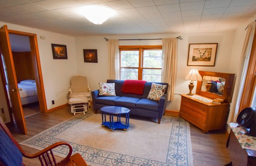 Ashland Cottage | Relax on the shores of Lake Superior