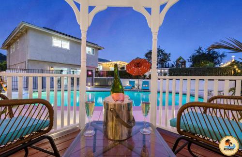 San Carlos House | Relax & Recharge Epic, Views, Pool Games!