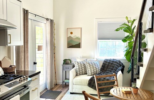 Dunlap Apartment | Relax, rejuvenate, restore, and disconnect at REST at Flourishing Mountain Farm