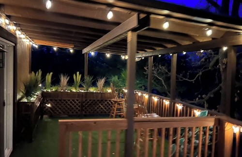 Stillwater House | Relax, Sleep, Play!