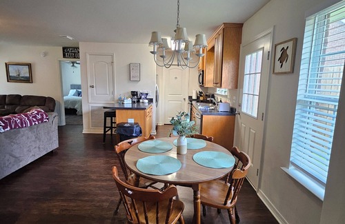 Saint Elmo House | Relax & Unwind at This Charming West Mobile Getaway! 2BR/2BA Guesthouse Retreat!