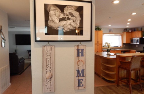 Palma Sola House | Relax with the Fam! House with pool 10 minutes from Anna Maria Island