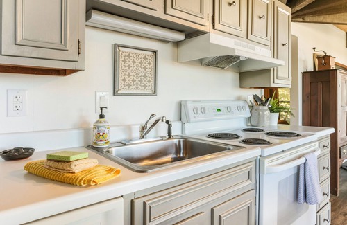 Beech Mountain House | Relaxation with panoramic views everywhere you look! 1 minute drive to Resort.