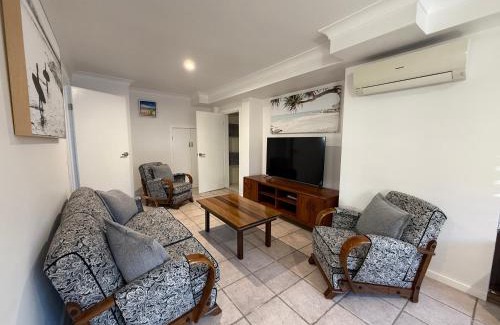 Gerringong House | Relaxed guest house near Werri Beach
