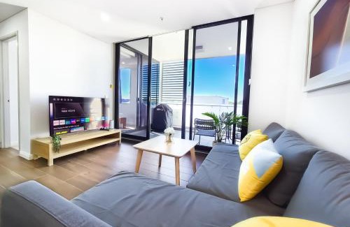 Sydney Olympic Park Apartment | Relaxing 1BR w Pools & SPA, Gym in Olympic Park