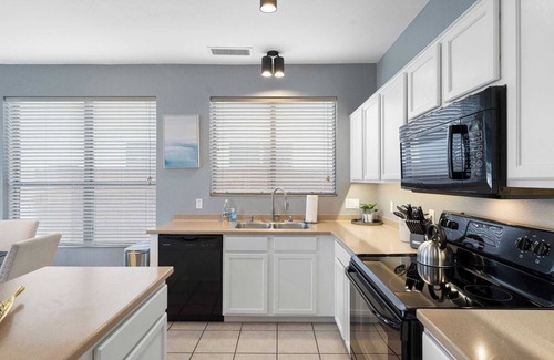 Deer Valley House | Relaxing 4BR Retreat｜Private Pool, Office & Pet-Friendly Fenced Yard #41691