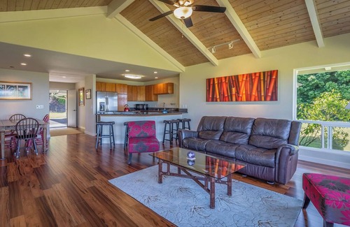 Kalaoa House | Relaxing and Peaceful Big Island Home Kailua Kona