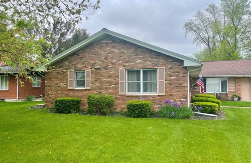 Archbold House | Relaxing Apartment - Near Parks & Downtown Life