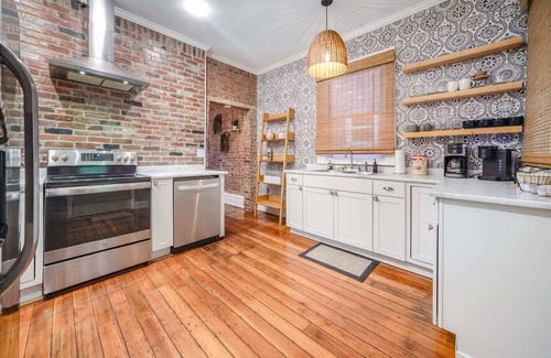 Shelby Park House | Relaxing Home | Close to Shelby Park & Downtown!