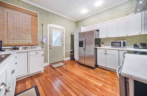 Shelby Park House | Relaxing Home | Close to Shelby Park & Downtown!