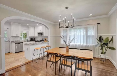 Downtown Hollywood House | Relaxing Home Pool in Hollywood