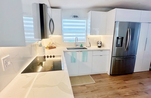 Twin Lakes House | Relaxing in Paradise with 45’ Private Dock ! 3057466935