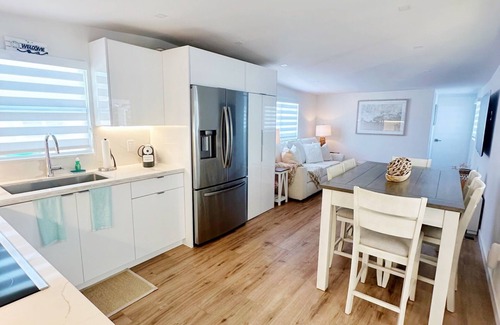 Twin Lakes House | Relaxing in Paradise with 45’ Private Dock ! 3057466935