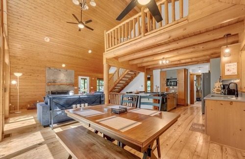 Menard County House | Relaxing Log Home Escape - Sauna, Hot Tub & Billiards!