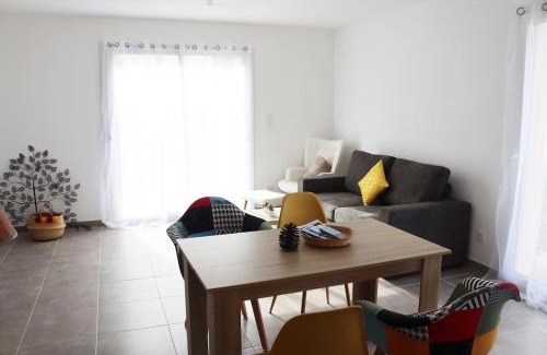 Emagny House | Relaxing, quiet, private spa, Besançon