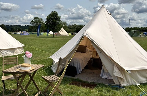 Henley-on-Thames RV Rental | Remenham Farm Glamping Tent 1 - During Henley Royal Regatta 2024