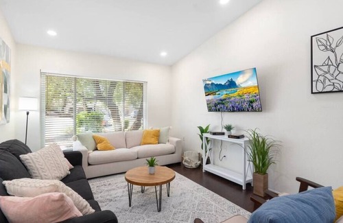 Avant House | Remodeled Abode | 3BR | Pingpong | Football | Pool