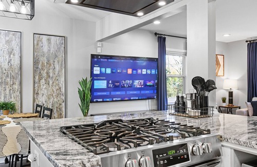 Minnetonka House | REMODELED Home, KING Beds, FAST WiFi