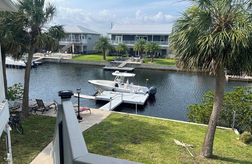 Spring Hill House | Remodeled Waterfront Home Direct Gulf Access. Fishing, Boating, Scallop Paradise
