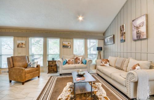 Dalhart House | Remote Texas Retreat Hot Tub, Deck, Grill!