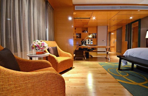 Ratchaprasong Hotel | Renaissance Bangkok Ratchaprasong Hotel