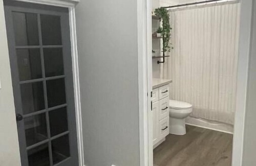La Mesa Apartment | Renovated 1 bedroom flat with full kitchen and washer/dryer