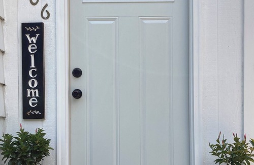 Little Falls House | Renovated 1888 Gem in Original Little Falls - Clean, Comfy, Pet Friendly, WiFi