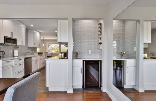 Miraloma House | Renovated 4BR/2.5BA Views Quiet large 2200 sq ft