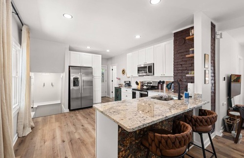 Cleveland Apartment | Renovated and Professionally Designed 3Bed Home!